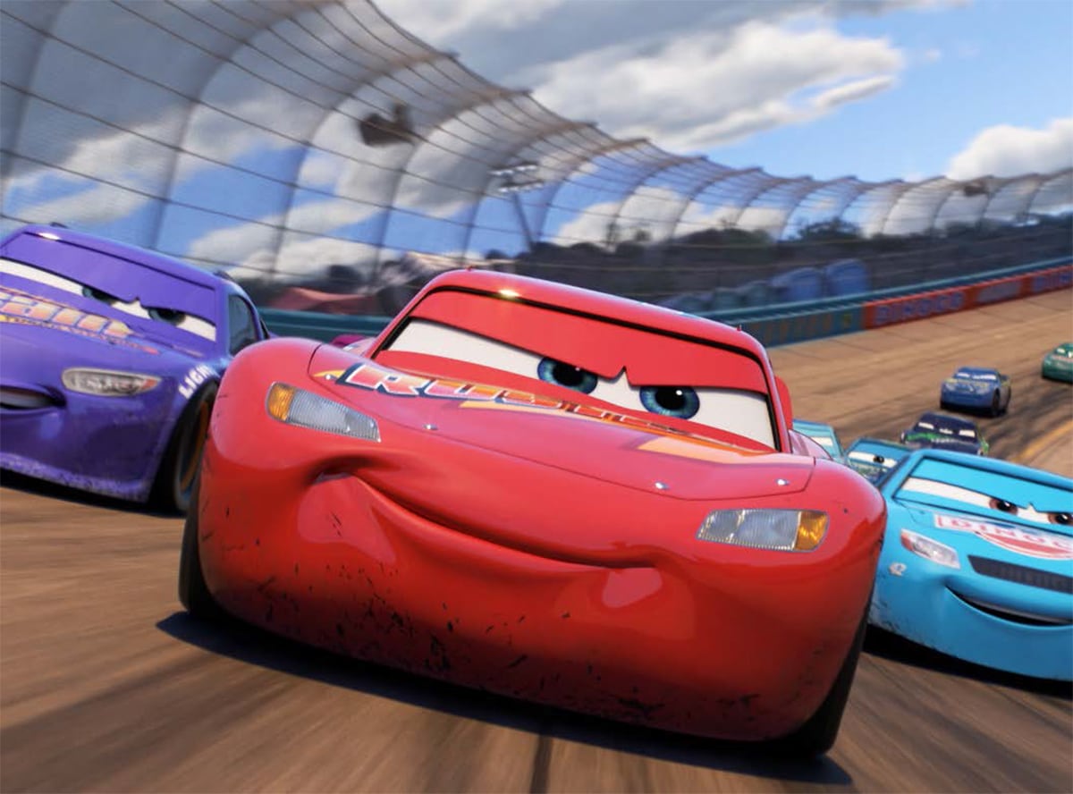 Flash McQueen en pleine course dans Cars 3